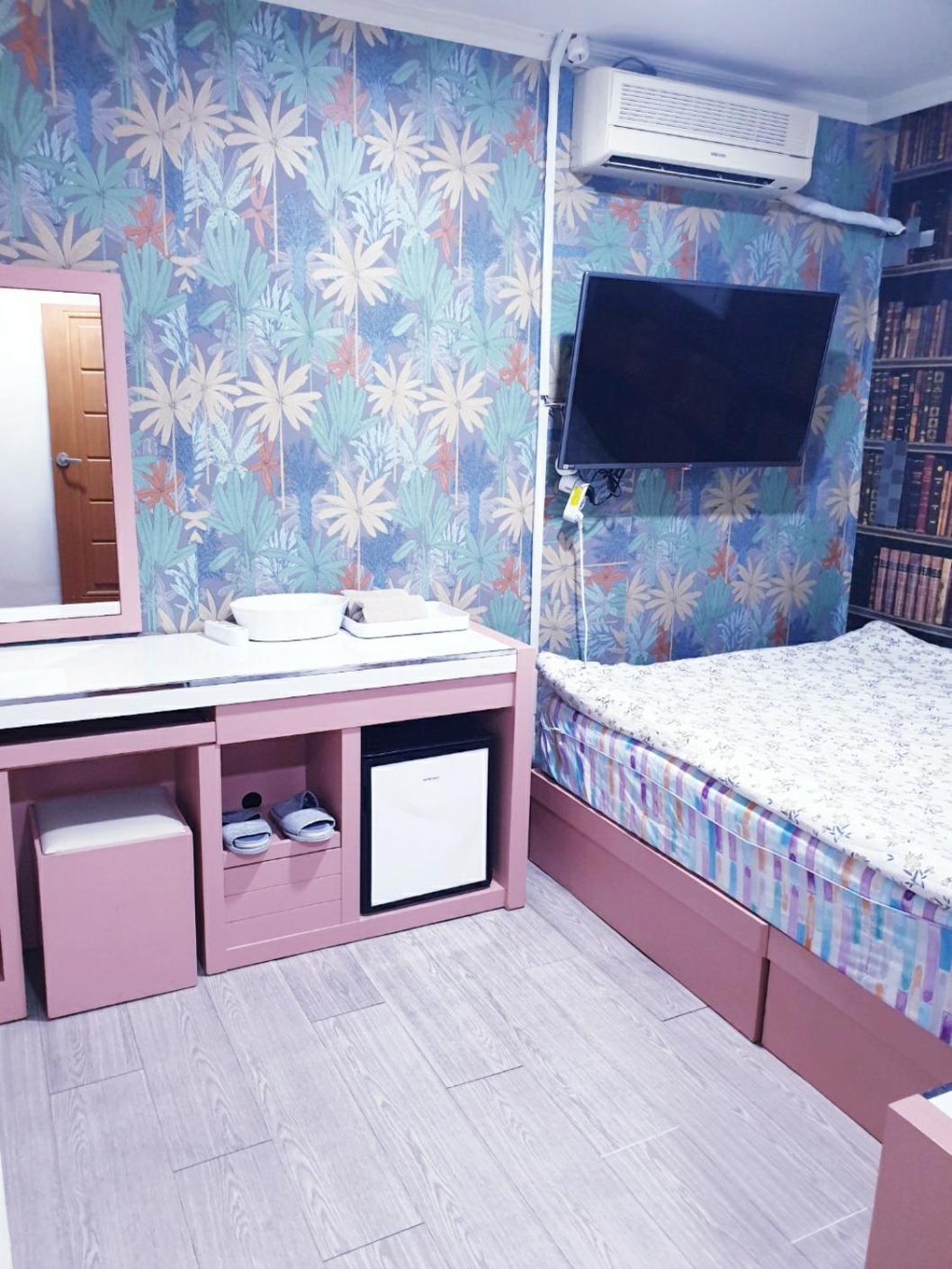 Hostel Oppa Sinchon-hongdae
